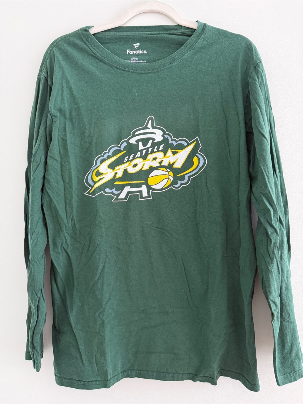 Size L Seattle Storm Long Sleeve Tee with Team Logo
